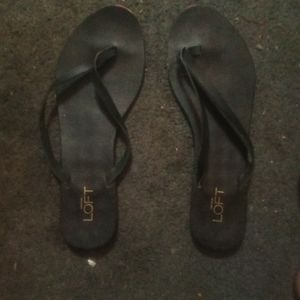 LOFT black flip flops
